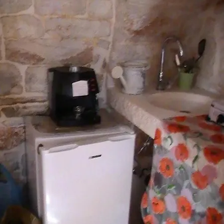 Trulli Anairda فندق مبيت وإفطار