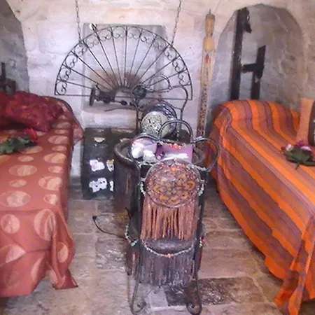 فندق مبيت وإفطار Trulli Anairda