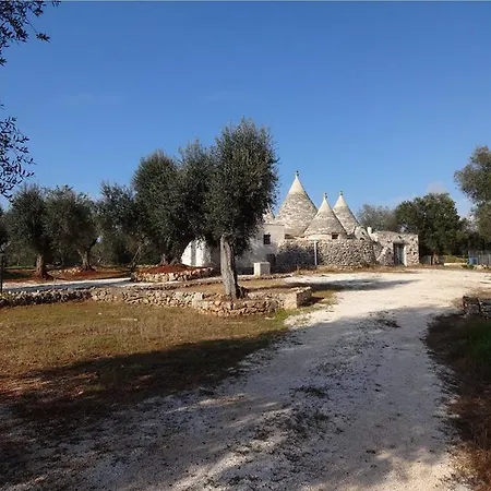 فندق مبيت وإفطار Trulli Anairda سيغلي ميسابيكا